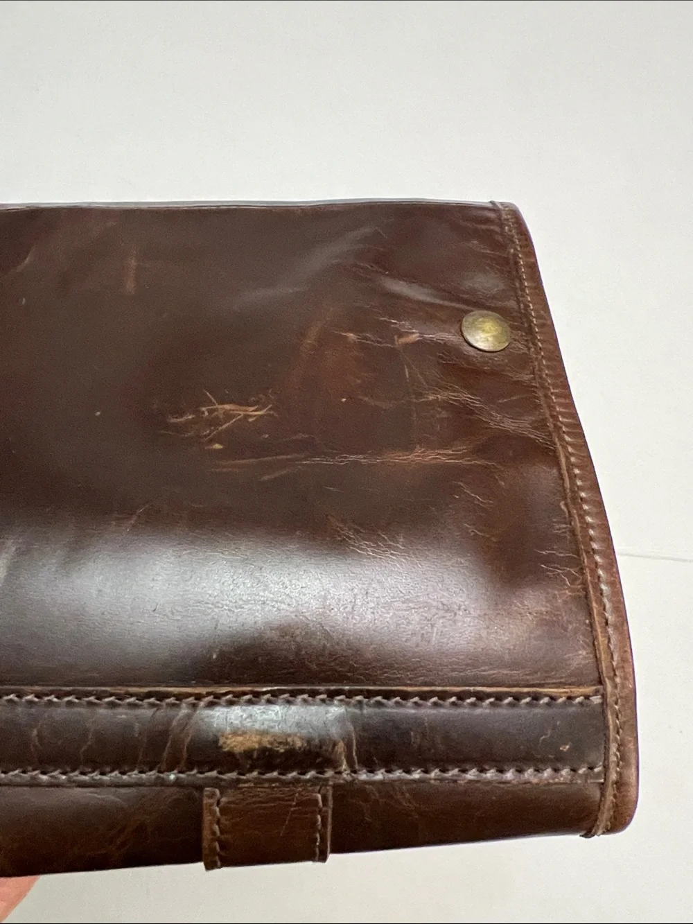 Moore & Giles Austin Hanging Wash Kit Leather Travel Bag